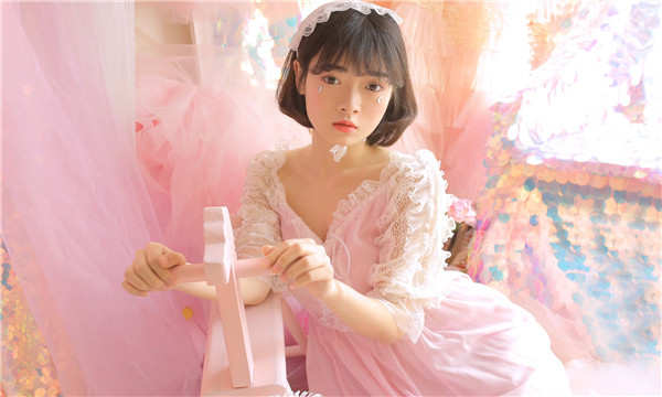 淳化供卵试管代怀生子多少钱？这一直是很多不孕不育家庭关注的话题。在中国，不孕不育的发生率越来越高，根据《中国不孕不育现状调研报告》显示，育龄夫妇的不孕不育率从20年前的3%增长至现在的12.5%-18.2%，患者人数高达6000万以上。在这样的背景下，许多家庭通过供卵试管来实现自己的生育梦想。那么，供卵试管代怀生子的费用到底是多少呢？
